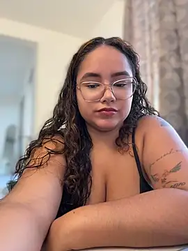 CurlyGirl 1 online show from June 2026 11:22:02 PM