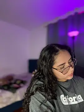 CurlyGirl 1 online show from April 2026 11:30:02 PM