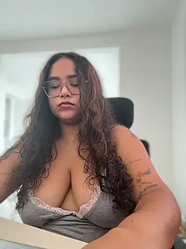 CurlyGirl 1 online show from July 2026 05:42:02 PM