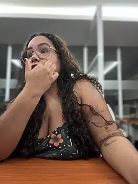 CurlyGirl 1 online show from July 2026 01:39:02 AM
