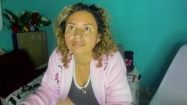 Snapshot of SheraHadee chatting on June 2026 10:46:02 AM SheraHadee online show from June 2026 10:46:02 AM
