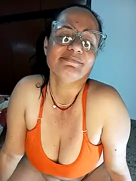 Snapshot of Eunice73 chatting on January 2025 10:34:01 PM Eunice73 online show from January 2025 10:34:01 PM