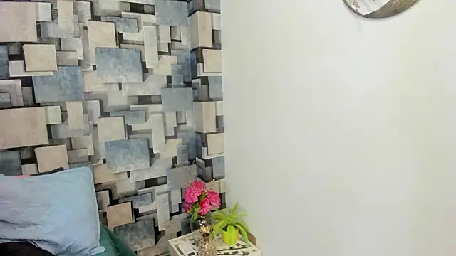 angel dthroatt online show from February 2026 12:05:01 PM