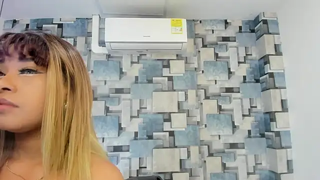 angel dthroatt online show from February 2026 12:13:02 PM