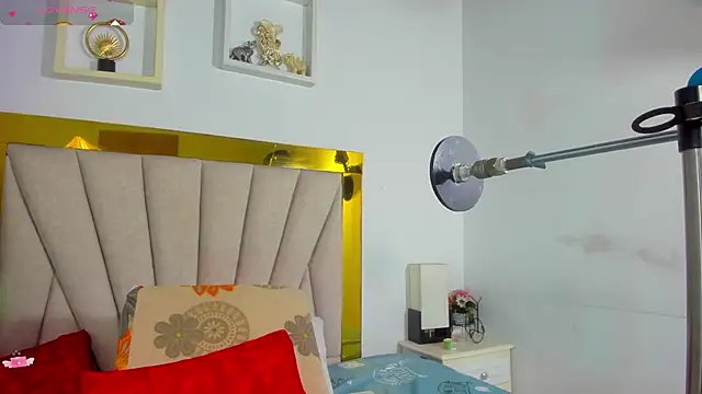 Snapshot of angel_dthroatt chatting on December 2024 12:05:02 PM angel dthroatt online show from December 2024 12:05:02 PM