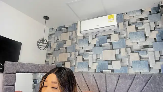 Snapshot of angel_dthroatt chatting on July 2026 12:05:02 PM angel dthroatt online show from July 2026 12:05:02 PM
