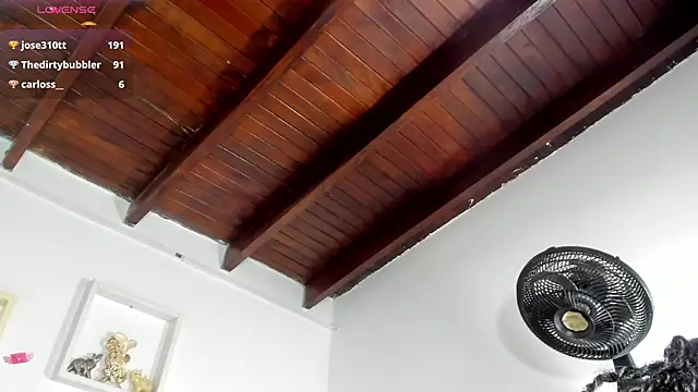 Snapshot of angel_dthroatt chatting on December 2024 03:15:01 PM angel dthroatt online show from December 2024 03:15:01 PM