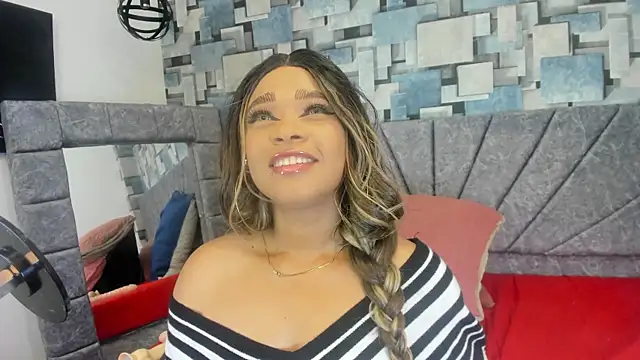 Snapshot of angel_dthroatt chatting on July 2026 12:12:02 PM angel dthroatt online show from July 2026 12:12:02 PM