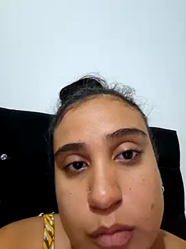 lanaxnax online show from April 2026 12:22:01 AM