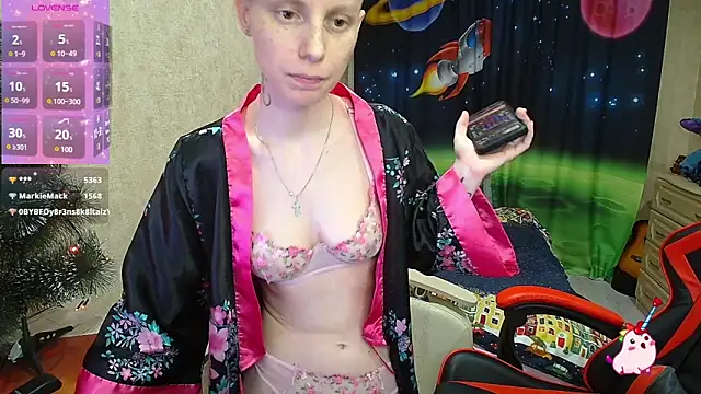 Alexis Gordon online show from December 2024 05:44:02 PM