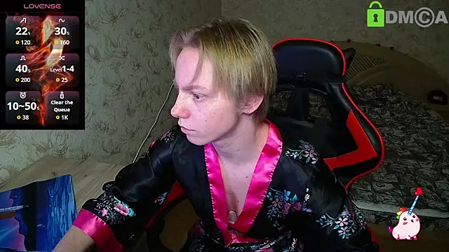 Alexis Gordon online show from November 2025 01:44:02 PM