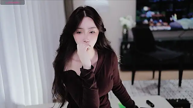 Snapshot of -Aricia- chatting on September 2025 03:23:01 PM -Aricia- online show from September 2025 03:23:01 PM