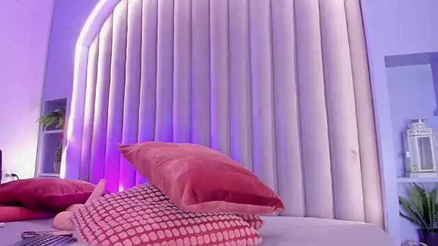 CristalCornner  online show from March 2026 08:03:02 PM