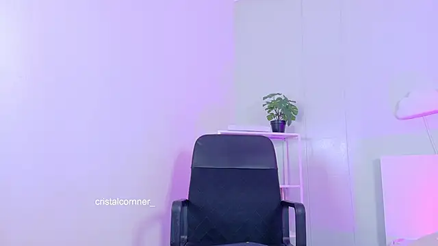 CristalCornner  online show from April 2026 07:53:02 PM