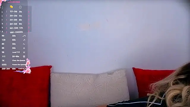 Turkish Latina online show from October 2025 12:08:01 PM