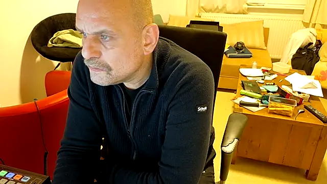 Jeflitschtexh online show from March 2026 06:15:01 PM