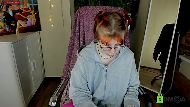 Melissa Wells online show from November 2025 03:37:01 PM