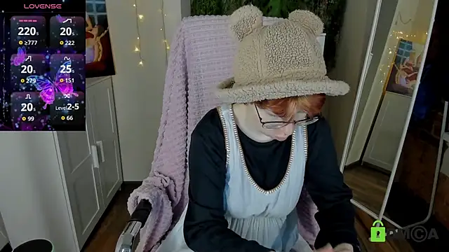 Melissa Wells online show from November 2025 08:35:02 PM