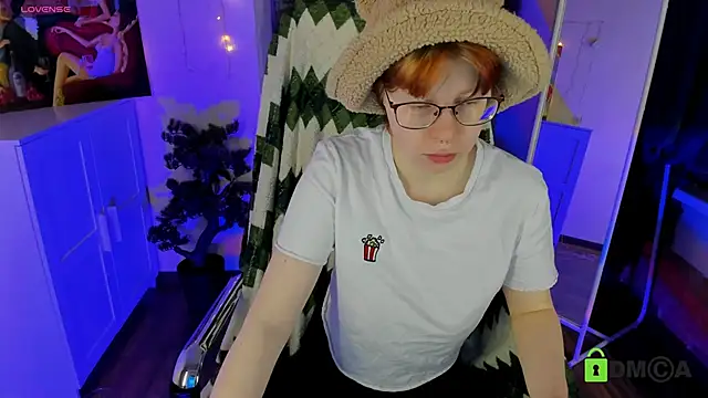 Melissa Wells online show from November 2025 09:04:02 PM