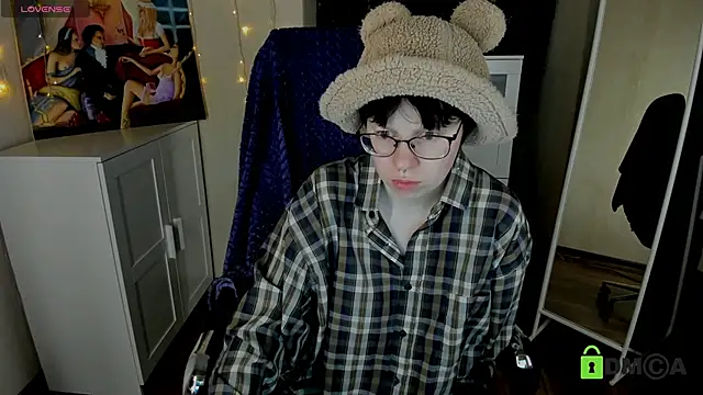 Melissa Wells online show from October 2025 09:56:02 PM