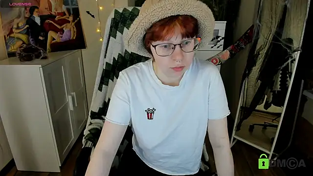 Melissa Wells online show from November 2025 10:25:01 PM