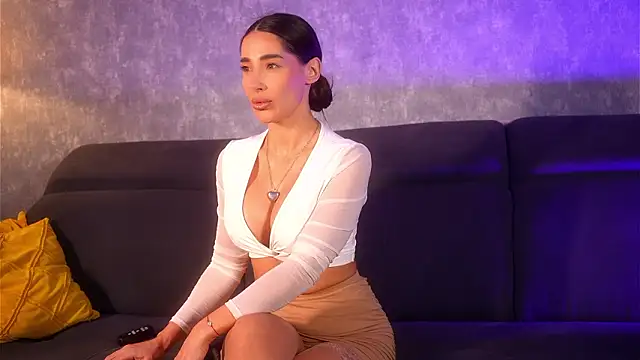 Miriam fox online show from March 2026 07:26:01 AM