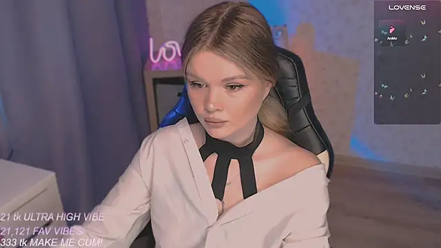 VeronaAura online show from September 2025 01:50:01 PM