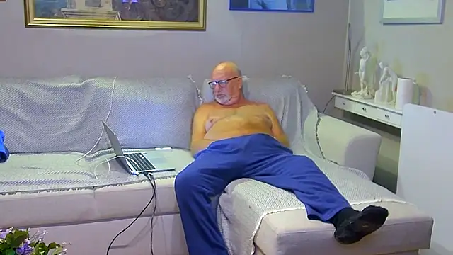 Snapshot of sperpa chatting on November 2025 06:45:01 PM sperpa online show from November 2025 06:45:01 PM