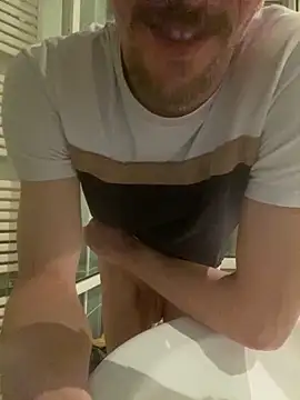 Maxthekid online show from April 2026 08:54:01 PM