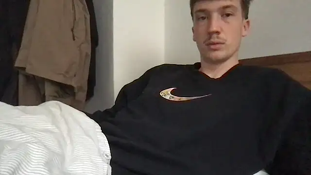 Snapshot of hungandfun05 chatting on October 2025 07:43:02 AM hungandfun05 online show from October 2025 07:43:02 AM