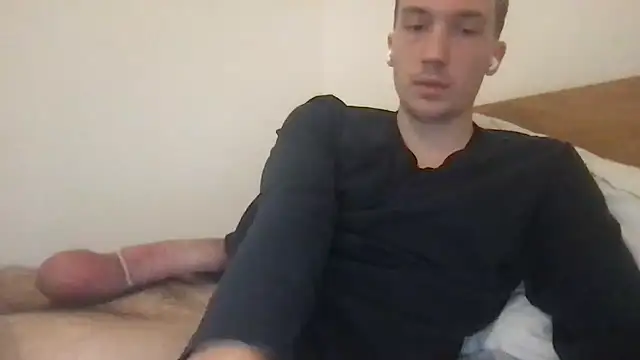 Snapshot of hungandfun05 chatting on December 2024 01:55:02 PM hungandfun05 online show from December 2024 01:55:02 PM