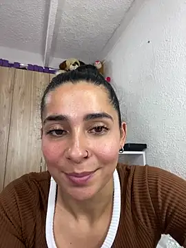 Meganmilk1 online show from January 2026 04:33:02 PM