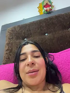 Meganmilk1 online show from March 2026 04:18:02 PM