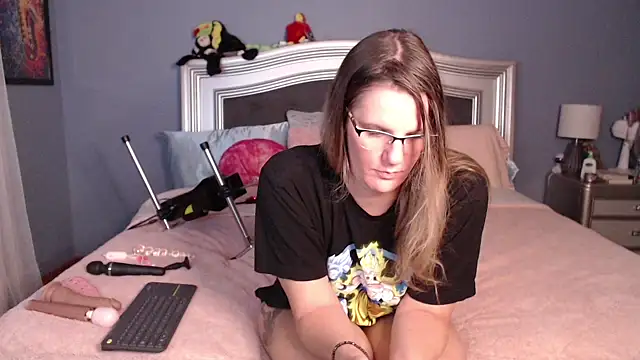 Sarahtineke online show from January 2026 12:05:02 AM