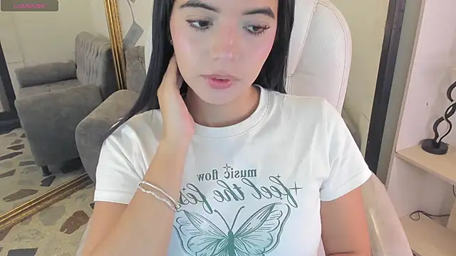 NicolRoss  online show from May 2026 02:14:01 PM