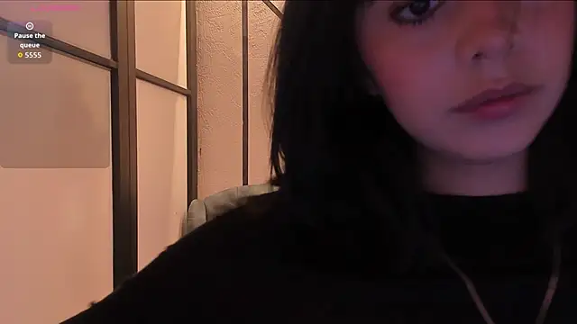 Snapshot of NicolRoss_ chatting on December 2025 04:19:01 PM NicolRoss online show from December 2025 04:19:01 PM