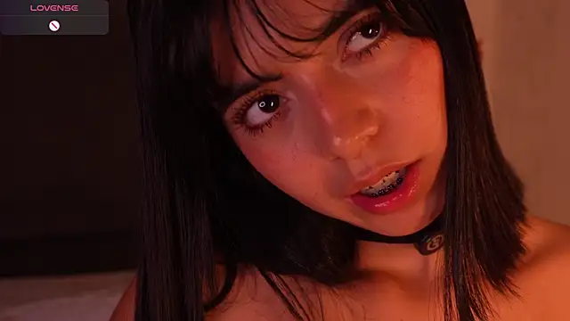 NicolRoss  online show from November 2025 08:13:02 AM