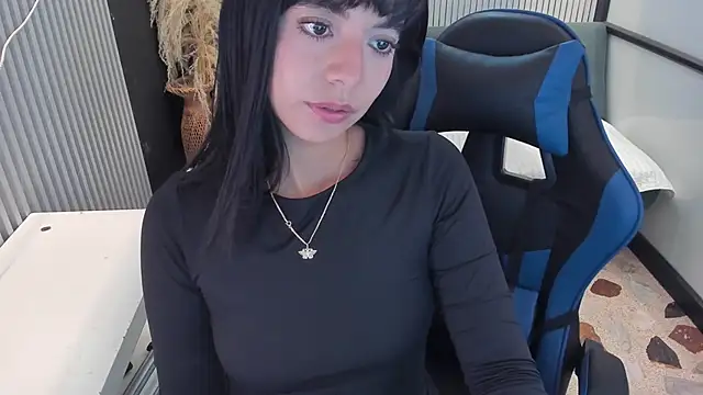 NicolRoss  online show from June 2026 09:27:02 PM