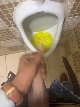 hitlar1026 online show from April 2026 07:48:02 AM