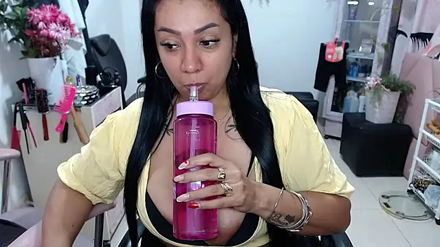 titsbiglovers online show from February 2026 05:07:02 PM