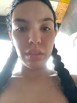 Snapshot of Emperatriiz chatting on February 2025 03:20:02 PM Emperatriiz online show from February 2025 03:20:02 PM