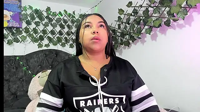 PaulinaSwan online show from November 2025 07:09:01 AM