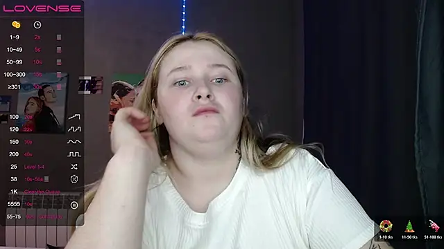 Light Luna online show from October 2025 02:57:01 PM