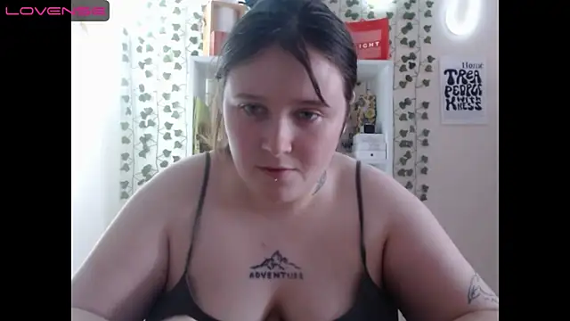 Snapshot of Light_Luna chatting on January 2025 09:56:01 AM Light Luna online show from January 2025 09:56:01 AM