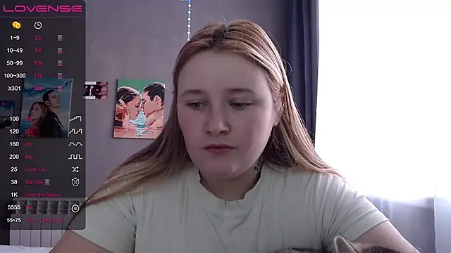 Light Luna online show from November 2025 08:51:01 AM