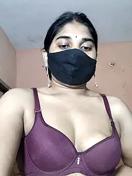 Snapshot of Luv_Adite20 chatting on September 2025 11:45:02 PM Luv Adite20 online show from September 2025 11:45:02 PM
