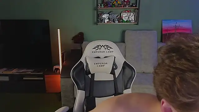 TeddyLiLboy online show from April 2026 02:43:01 PM
