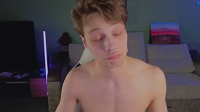 TeddyLiLboy online show from March 2026 08:32:02 PM