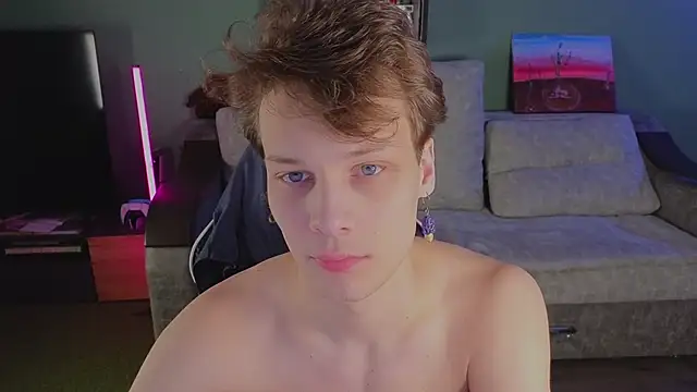 TeddyLiLboy online show from April 2026 04:32:01 PM