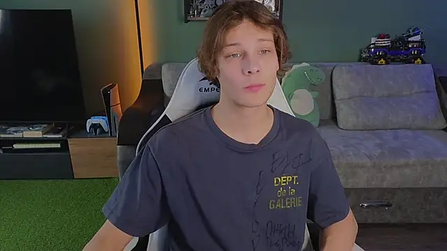 Snapshot of TeddyLiLboy chatting on October 2025 11:31:02 AM TeddyLiLboy online show from October 2025 11:31:02 AM